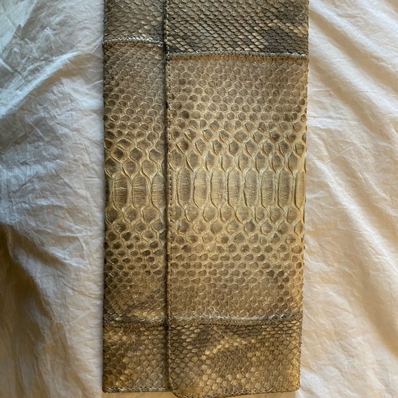 Carlos Falchi Python Silver/Metallic Flap Clutch - Picture 4 of 9